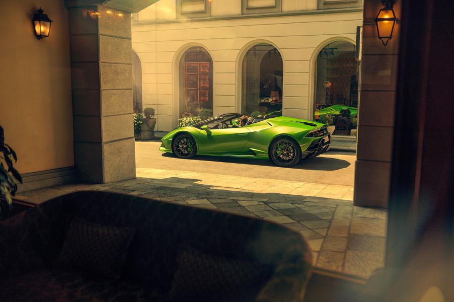  Lamborghini Huracan EVO Spyder (LB724) 2019 года  (WW) (фото 33 из 40)